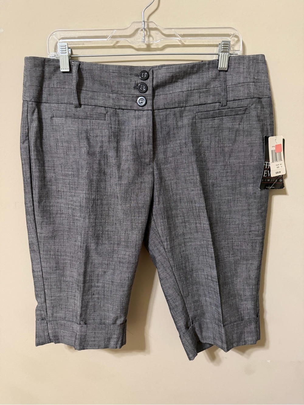 Tracy Evans Gray Cuffed Bermuda shorts juniors 13 nwt y2k whimsigoth mcbling